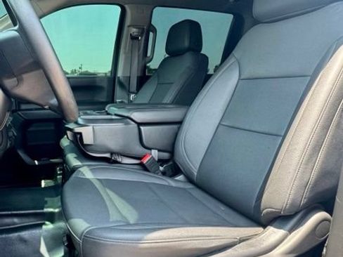 Used 2025 Chevrolet Silverado 3500 W/T AWD/4WD image 15