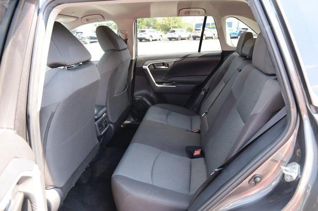 Used 2025 Toyota RAV4 XLE w/ Weather Package AWD/4WD image 9