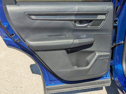 Used 2023 Honda CR-V EX image 16