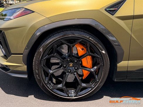 Used 2024 Lamborghini Urus Performante AWD/4WD image 44