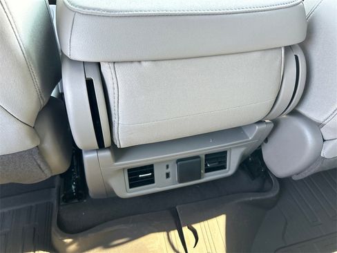 New 2026 GMC Sierra 3500 SLE image 30