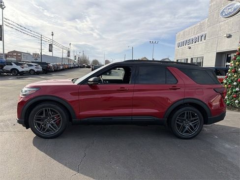 New 2026 Ford Explorer ST w/ Sun And Sound Package image 8