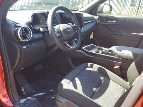 New 2026 Chevrolet Equinox LT image 17