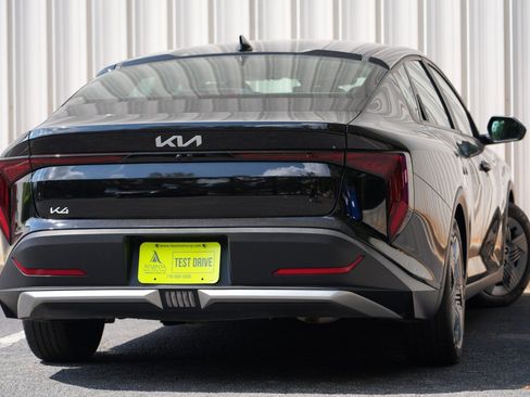 Used 2025 Kia K4 FWD image 4