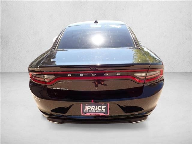 Used 2023 Dodge Charger SXT RWD image 3