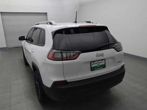 Used 2020 Jeep Cherokee Latitude FWD image 6