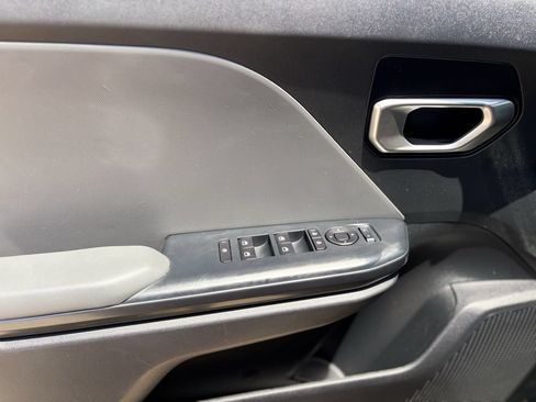 Used 2025 Kia K4 FWD image 11