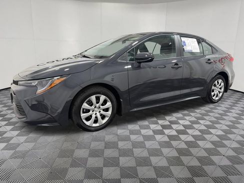 Used 2026 Toyota Corolla LE FWD image 4