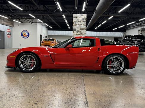 Used 2008 Chevrolet Corvette Z06 w/ Preferred Equipment Group RWD image 4