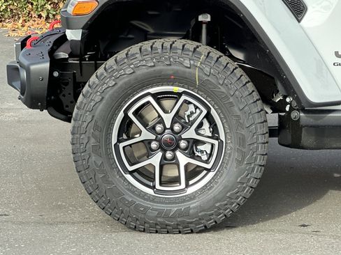 New 2026 Jeep Gladiator Rubicon image 25