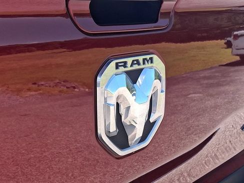 Used 2022 RAM 1500 Big Horn AWD/4WD image 30