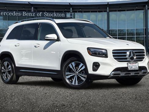 Certified 2026 Mercedes-Benz GLB 250 image 1