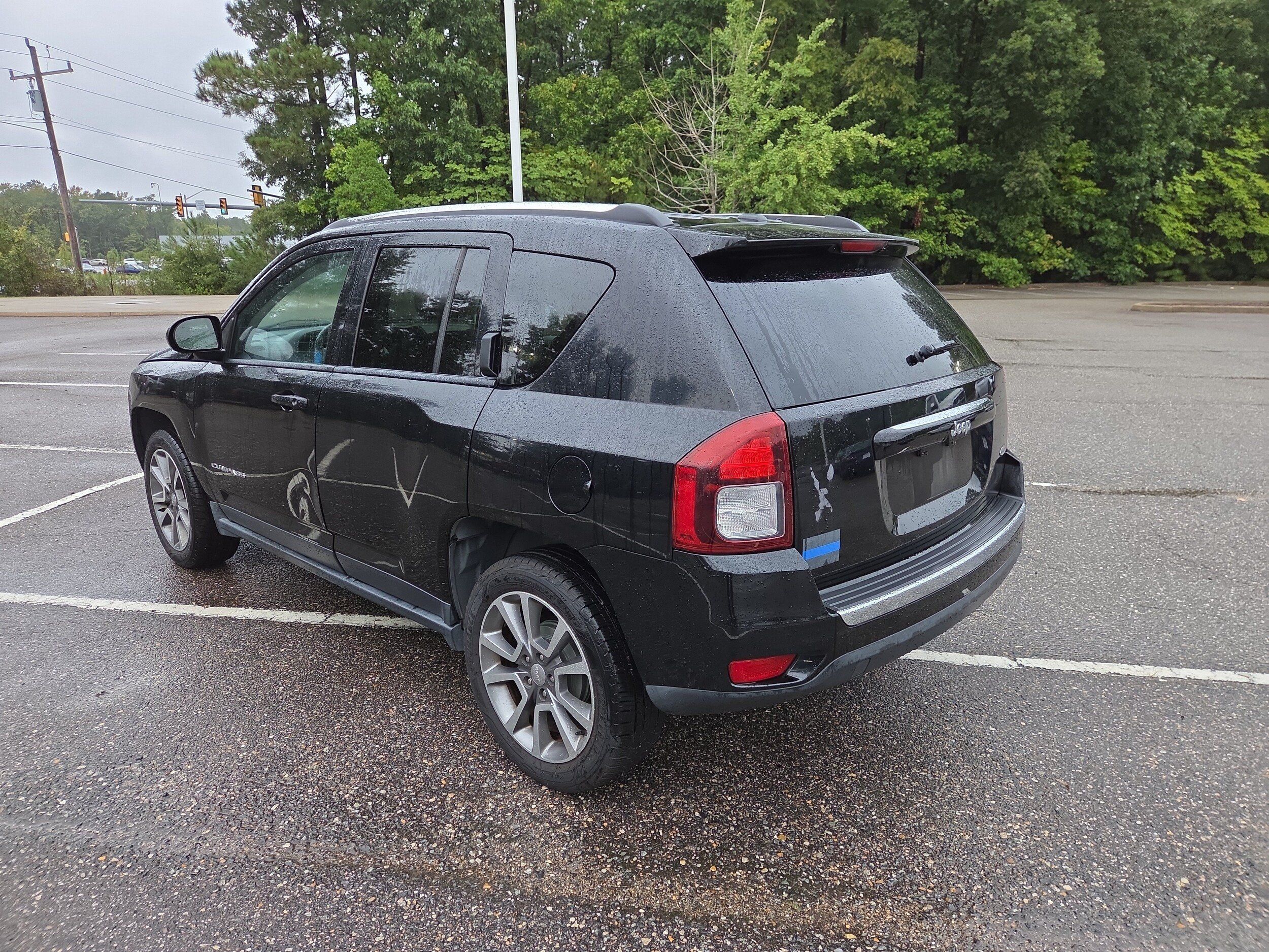 Used 2017 Jeep Compass High Altitude FWD image 5