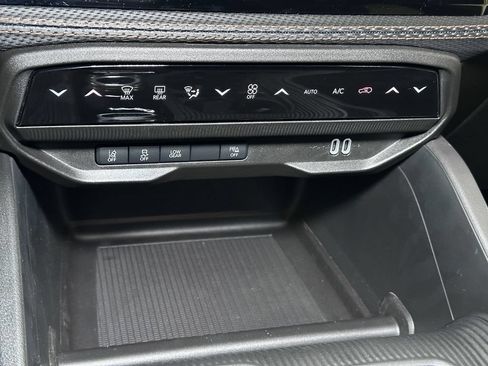 New 2026 Jeep Cherokee Limited AWD/4WD image 26