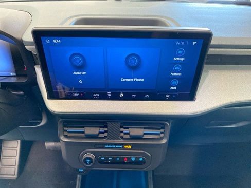 New 2025 Ford Maverick XLT image 21