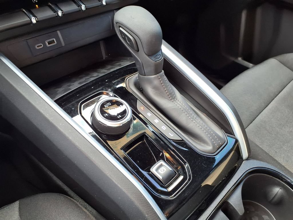 Used 2023 Chevrolet Colorado Trail Boss w/ Advanced Trailering Package AWD/4WD image 18