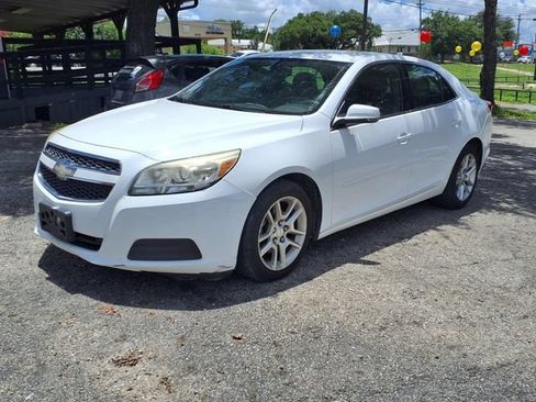 Used 2013 Chevrolet Malibu LT w/ Power Convenience Package FWD image 3