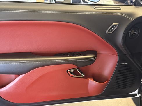 Used 2021 Dodge Challenger SRT Hellcat Redeye RWD image 11