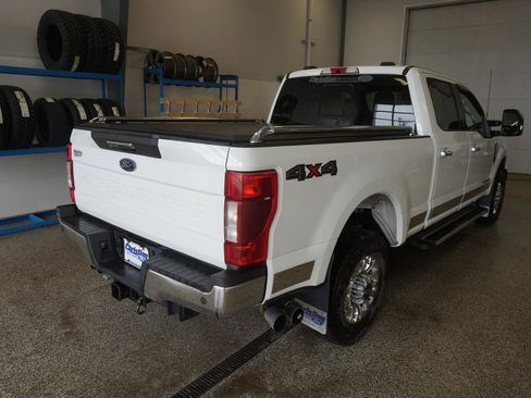 Used 2022 Ford F350 XLT w/ XLT Premium Package AWD/4WD image 4