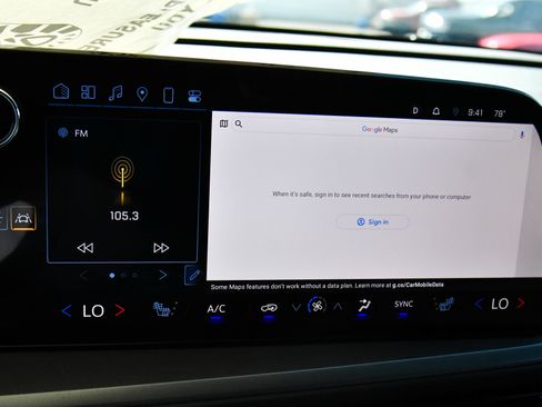 Used 2024 Chevrolet Traverse LT FWD image 28