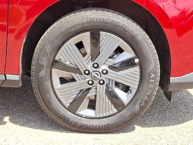 Certified 2025 Nissan Murano SL AWD/4WD image 9