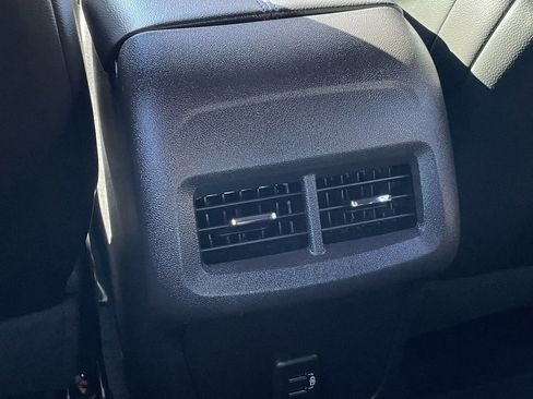 Used 2024 Chevrolet Equinox RS image 24