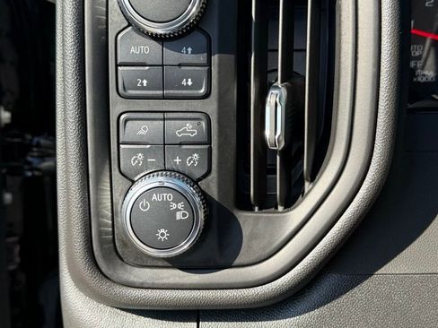 Used 2025 GMC Sierra 1500 Pro w/ Pro Value Package image 17