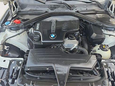 Used 2018 BMW 320i Sedan image 31