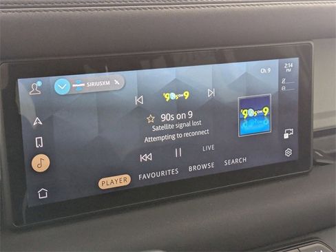 Used 2020 Land Rover Defender 110 SE image 19