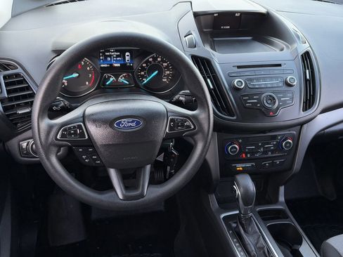Used 2018 Ford Escape SE image 12