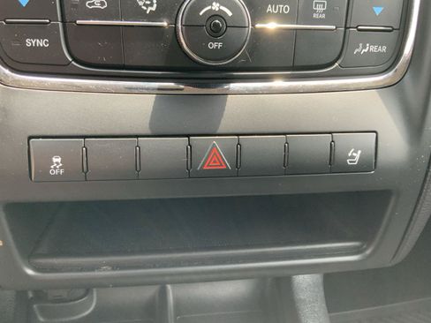 Used 2013 Dodge Durango SXT AWD/4WD image 31