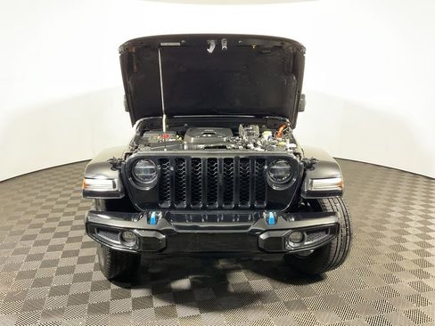 Used 2021 Jeep Wrangler Unlimited Sahara image 7