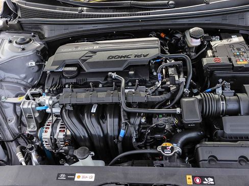 New 2025 Hyundai Elantra Sport image 13