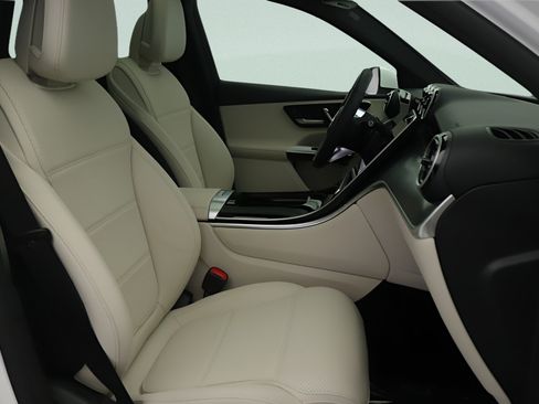 New 2026 Mercedes-Benz C 43 AMG 4MATIC Sedan image 28