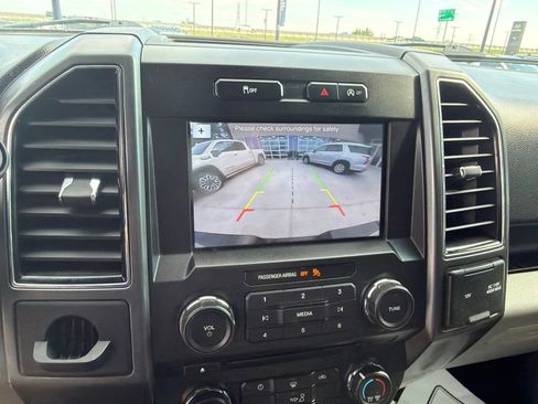Used 2018 Ford F150 XLT RWD image 13