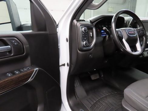 Used 2021 GMC Sierra 1500 SLE image 47