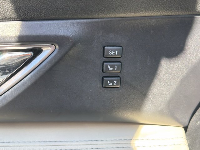 Used 2023 Subaru Ascent Limited AWD/4WD image 33