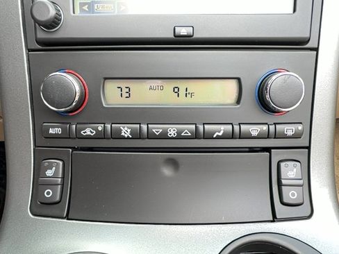 Used 2006 Chevrolet Corvette Convertible w/ Preferred Equipment Group RWD image 11