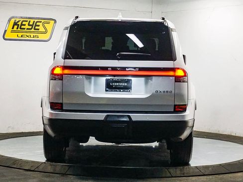 Used 2025 Lexus GX 550 image 3