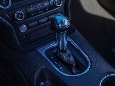 Used 2020 Ford Mustang Coupe image 21