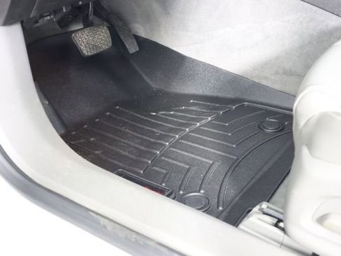 Used 2015 Chevrolet Impala LT FWD image 28