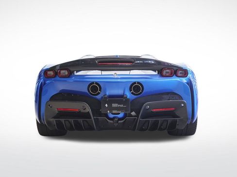 Used 2023 Ferrari SF90 Spider image 4