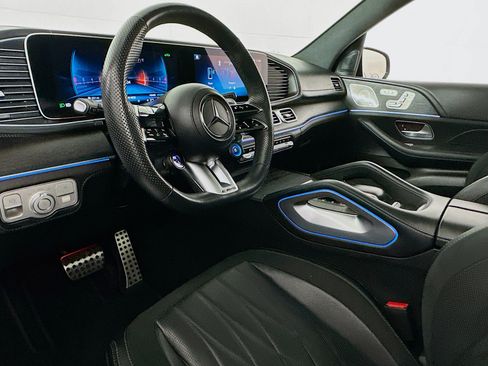 Used 2024 Mercedes-Benz GLS 63 AMG 4MATIC image 7