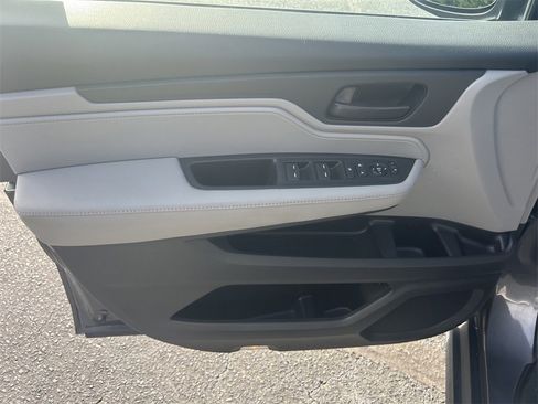 Used 2018 Honda Odyssey EX image 15