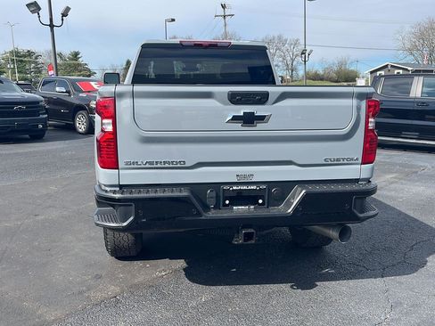 Used 2025 Chevrolet Silverado 2500 Custom w/ Custom Value Package image 5