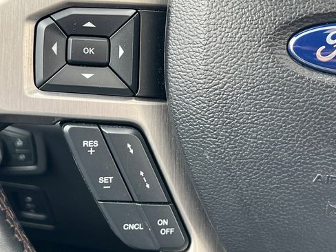 Used 2019 Ford F150 Platinum w/ Equipment Group 701A Luxury image 33