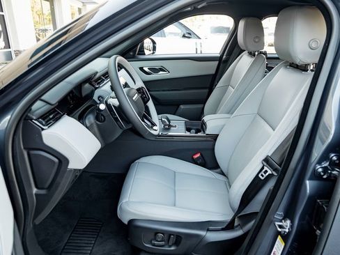 New 2026 Land Rover Range Rover Velar Dynamic SE image 14