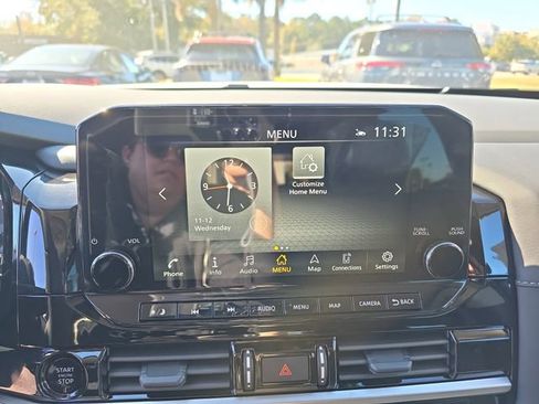 New 2025 Nissan Pathfinder SL image 25