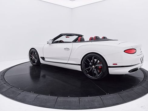 Used 2020 Bentley Continental GT AWD/4WD image 21