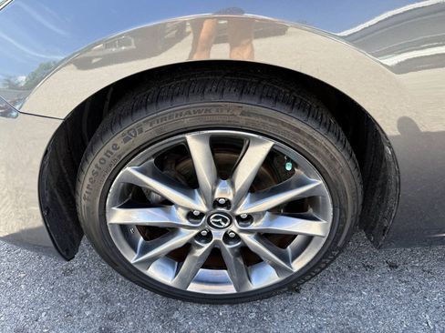 Used 2018 MAZDA MAZDA3 Touring FWD image 28